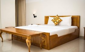 Elogia Hotel